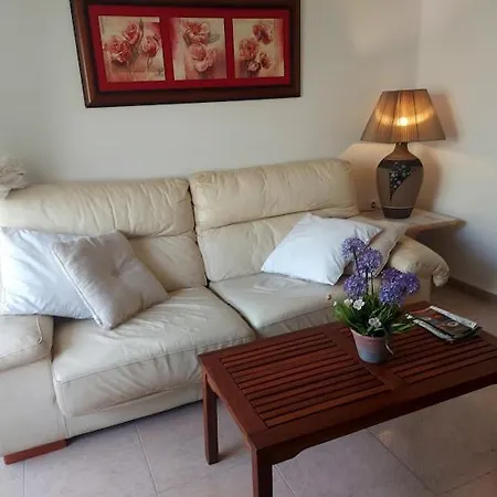 Apartamento En Piso Con Terraza Junto A La Estacion *