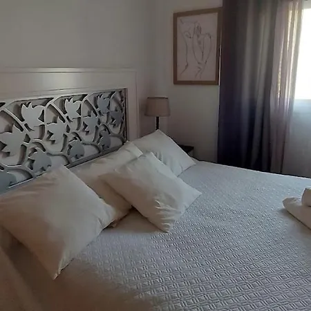En Piso Con Terraza Junto A La Estacion Apartamento